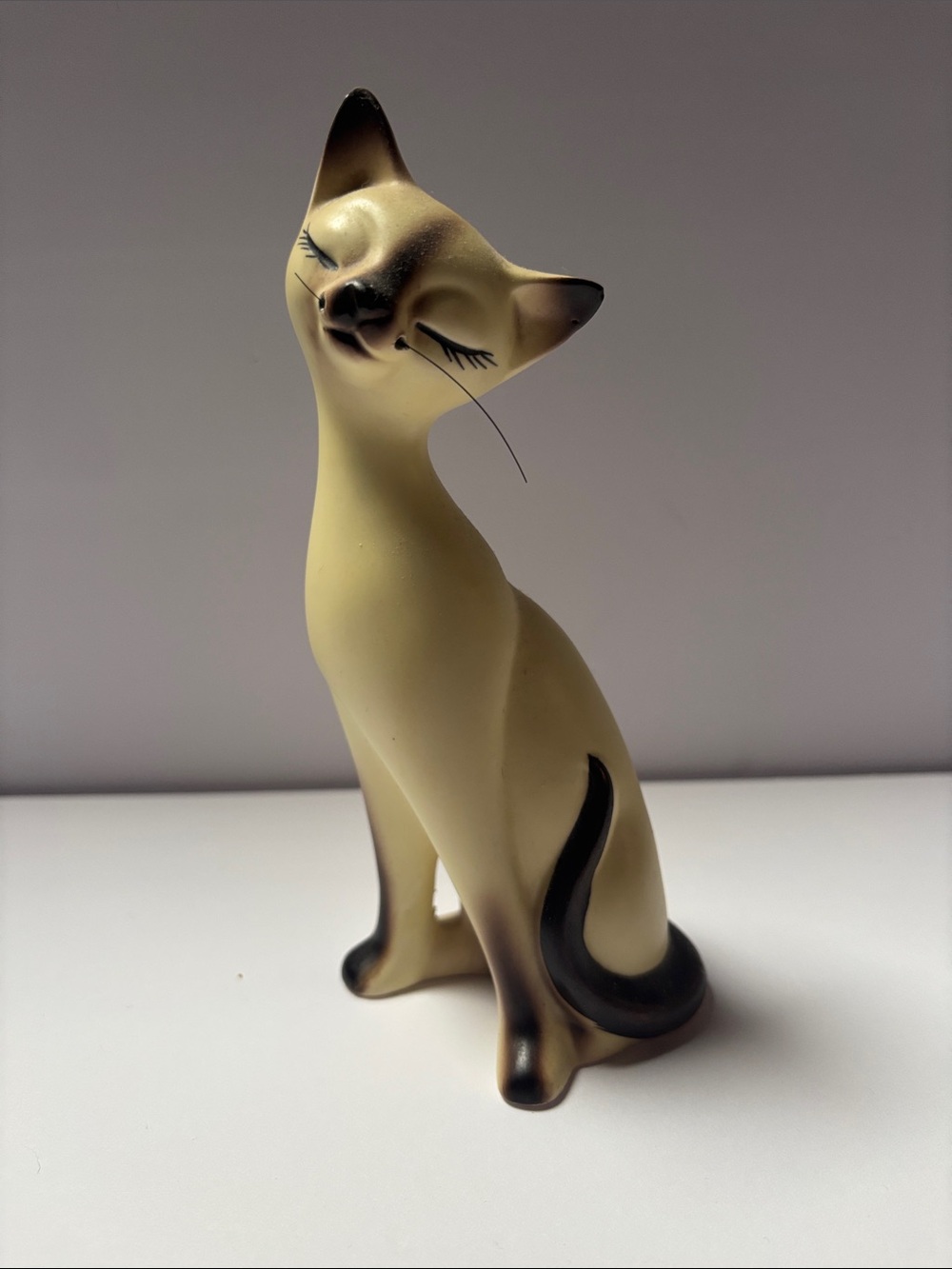 Lefton Cream siamese cat A865 figurine